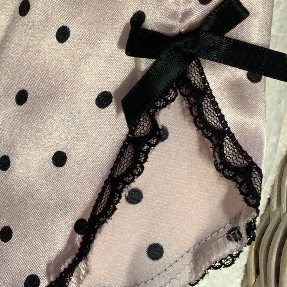 Gilligan & O'Malley Pink Camisole with Black Dots and Lace 2 pc set - Picture 4 of 10